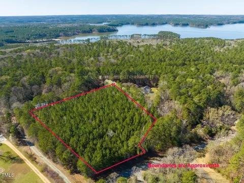 422 Lower Thrift Rd, New Hill, NC 27562