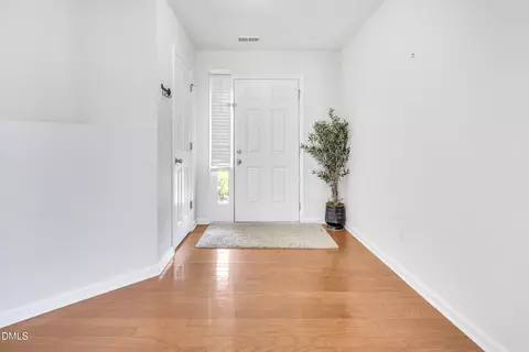 2006 Great Bend Dr, Durham, NC 27704 photo 4
