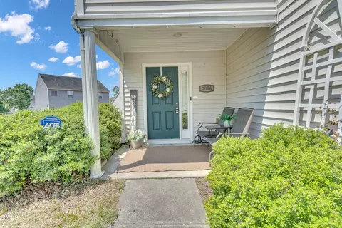 2006 Great Bend Dr, Durham, NC 27704 photo 3