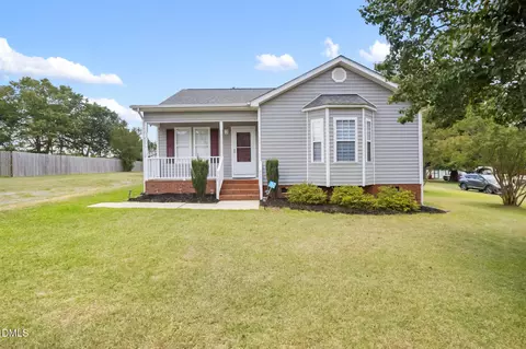 117 Sherman Rd, Fuquay Varina, NC 27526