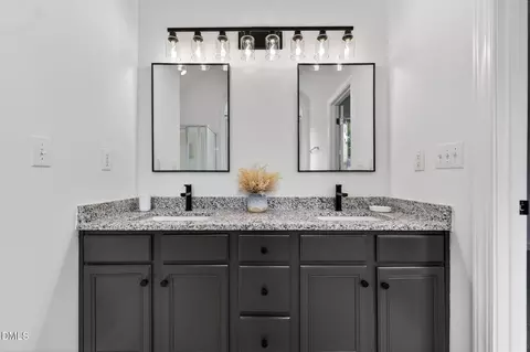 Bath - 6412 Canning Pl, Wake Forest, NC 27587 photo 4 of 6