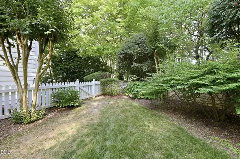 Exterior - 212 Silver Lining Ln, Cary, NC 27513 photo 10 of 14