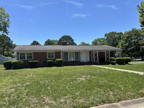 915 Brooks Ave, Garner, NC 27529