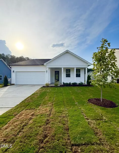 438 Providence Creek Dr, Fuquay Varina, NC 27526