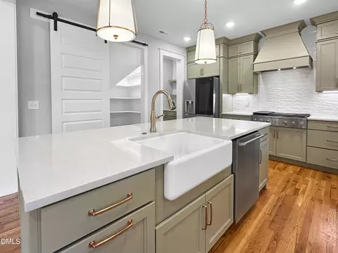 1037 Whitehall Cir, Durham, NC 27713 photo 9