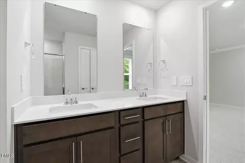 Bath - 1436 Hatteras Rd, Durham, NC 27703 photo 1 of 3