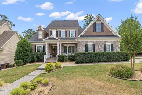 101 Synandra Ln, Holly Springs, NC 27540