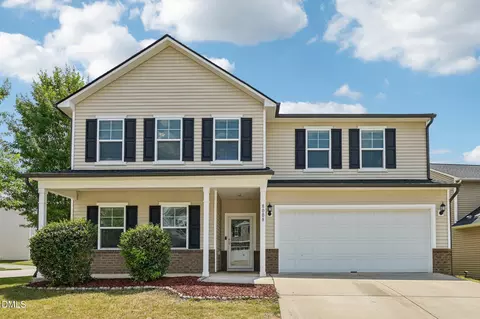 8008 Caithness St, Raleigh, NC 27616