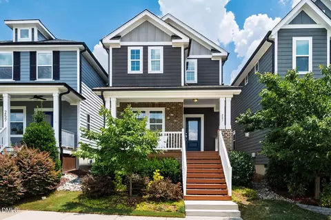 261 Douglas Falls Dr, Wendell, NC 27591