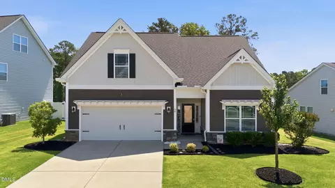 56 Mallard Loop Dr, Clayton, NC 27527