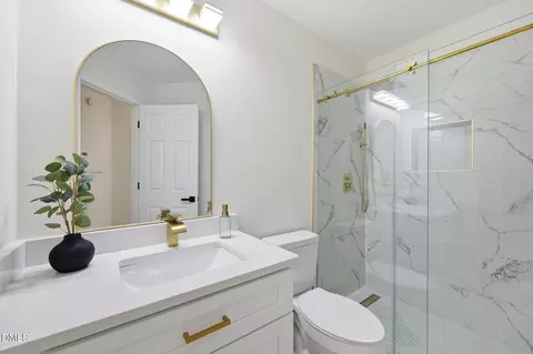 Bath - 209 Minden Ln, Cary, NC 27513 photo 3 of 4