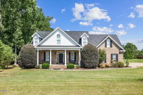 5124 Bartizan Dr, Holly Springs, NC 27540