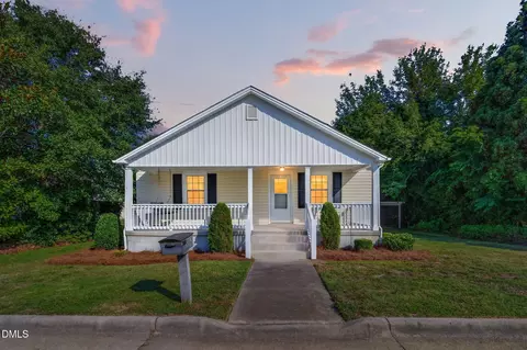 302 S Mckay Ave, Dunn, NC 28334