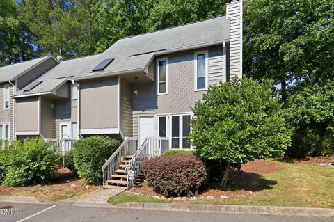 115 Virginia Pl, Cary, NC 27513