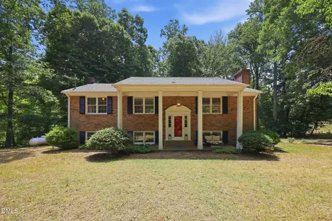 913 Riverview Rd, Raleigh, NC 27610