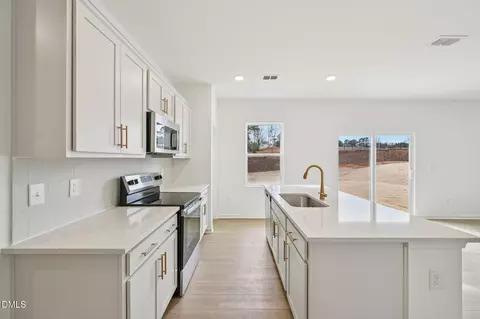 Kitchen - 6640 Chillingham Dr, Middlesex, NC 27557 photo 5 of 5