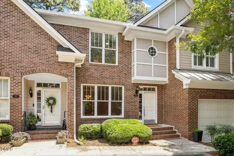 252 Ashton Hall Ln, Raleigh, NC 27609