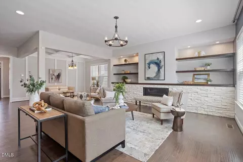 104 Evans Crest Ln, Holly Springs, NC 27540