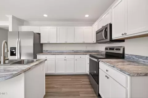 Kitchen - 7122 Guess Rd, Hillsborough, NC 27278 photo 4 of 5