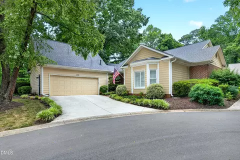 103 Prestwick Pl, Cary, NC 27511