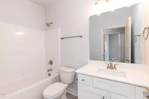 Bath - 46 Great Pine Trl, Middlesex, NC 27557 photo 3 of 4