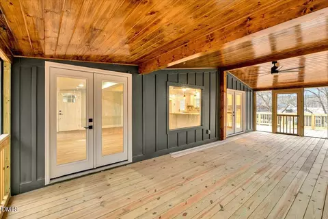 950 Cedar Cove Rd, Henderson, NC 27537