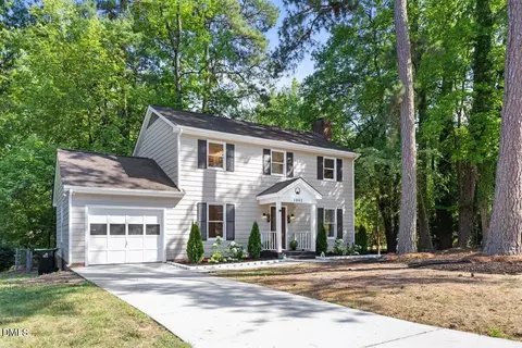Exterior - 1002 Apache Ln, Apex, NC 27502 photo 2 of 13