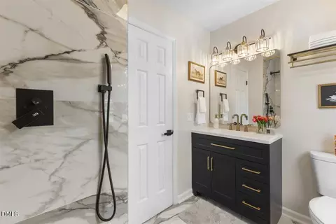 Bath - 1002 Apache Ln, Apex, NC 27502 photo 3 of 6