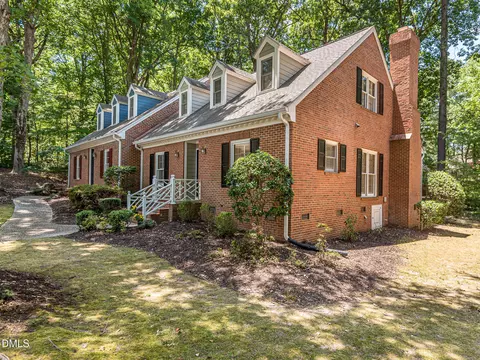 722 Weathergreen Dr, Raleigh, NC 27615