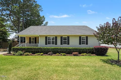 287 N Hickory St, Angier, NC 27501