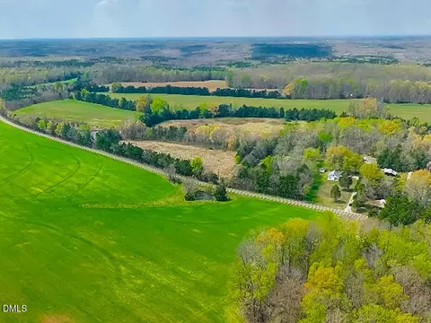 7793 Ridgeville Rd, Leasburg, NC 27291