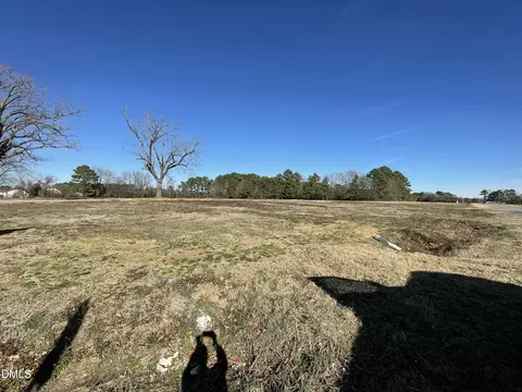 621 Braswell Rd, Smithfield, NC 27577