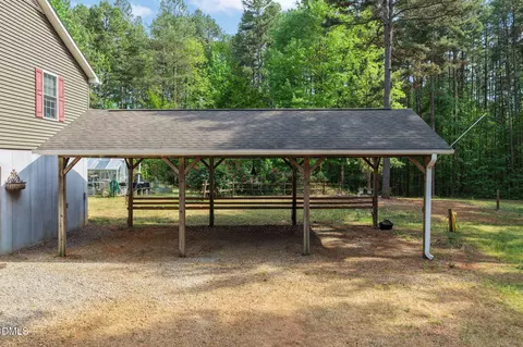 Exterior - 7620 Trottinridge Rd, Skipwith, VA 23968 photo 8 of 10