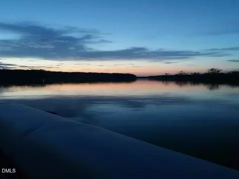 292 Lawsons Dr, Clarksville, VA 23927