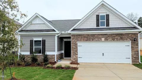 83 Chardonnay Dr, Lillington, NC 27546