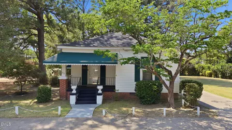 832 Garvis St, Rocky Mount, NC 27803