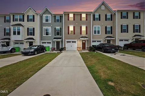 6626 Pathfinder Way, Raleigh, NC 27616