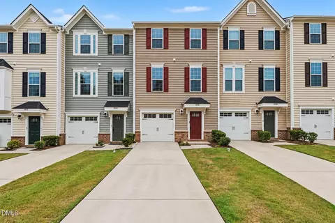6626 Pathfinder Way, Raleigh, NC 27616