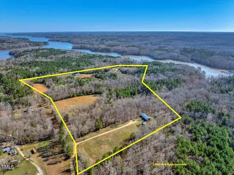 560 Little Rosewood Ln, Henderson, NC 27537