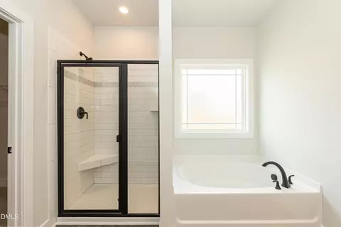 Bath - 112 Deep Blue Trl, Middlesex, NC 27557 photo 2 of 4