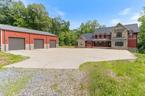 301 Punkin Ridge Ln, Winston Salem, NC 27107