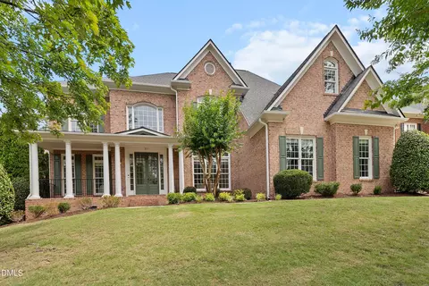 211 Lantern Ridge Ln, Cary, NC 27519