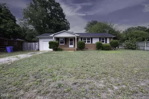 529 Clifford Ave, Fayetteville, NC 28314