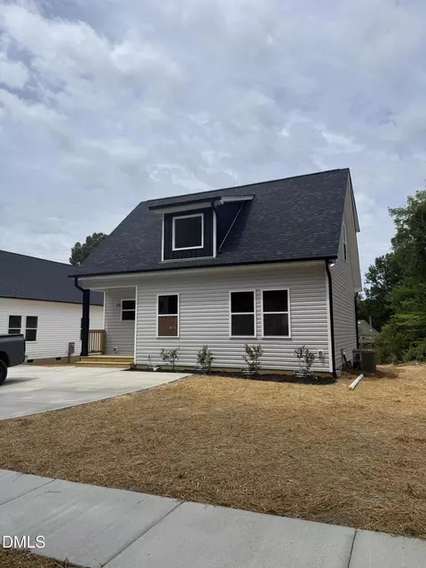 118 N Ireland St, Burlington, NC 27217