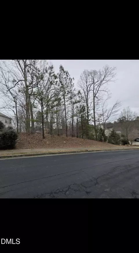 496 Davis Love Dr, Chapel Hill, NC 27517