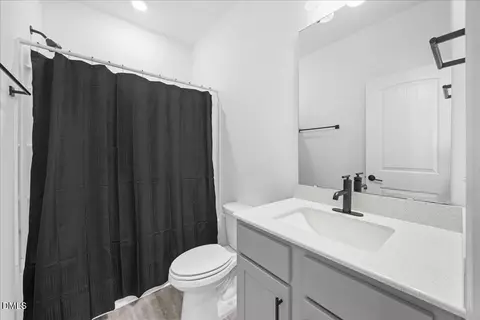 Bath - 2100 Feather Rock Dr, Durham, NC 27704 photo 1 of 2