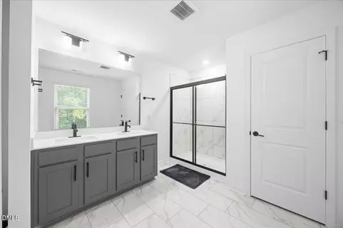 Bath - 2100 Feather Rock Dr, Durham, NC 27704 photo 2 of 2