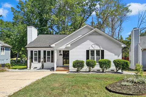 1545 Long Cove Ct, Raleigh, NC 27604