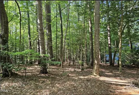 1302 W Carolina Dr, Sanford, NC 27332