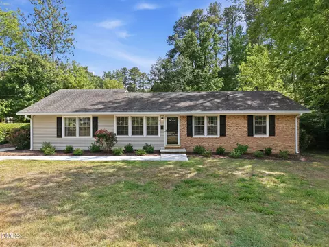 817 Chatham Ln, Raleigh, NC 27610